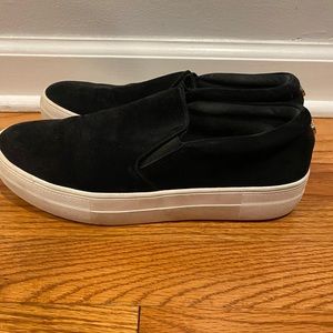 Steve Madden Slip on sneakers